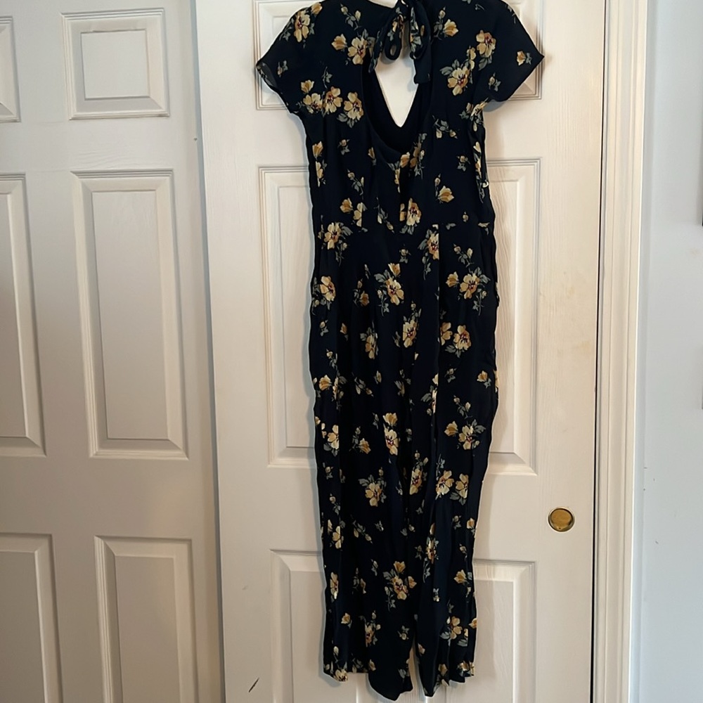 Abercrombie, floral romper 🌸